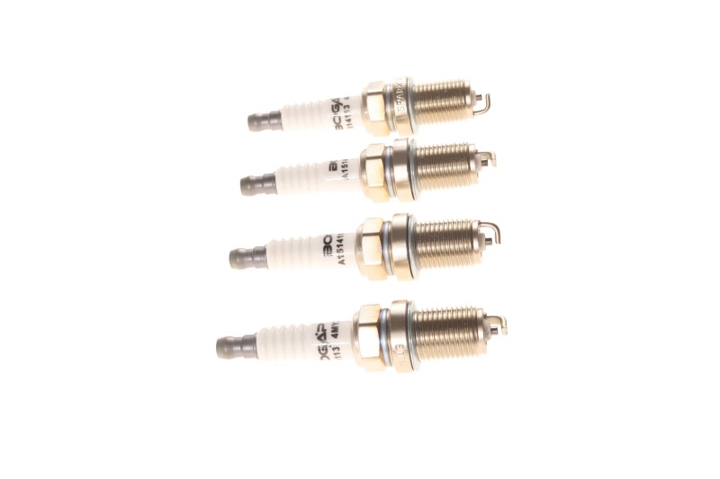 Spark Plug BOGAP A1514113 OE Ref 004081161A BOGAP