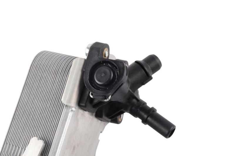 Oil Cooler (AT) BOGAP B4222109 OE Ref 17217600553 BOGAP