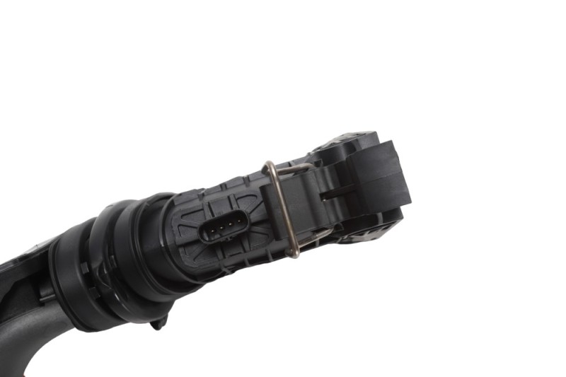 Air Filter Intake Hose BOGAP C6110115 OE Ref 6420901642 BOGAP