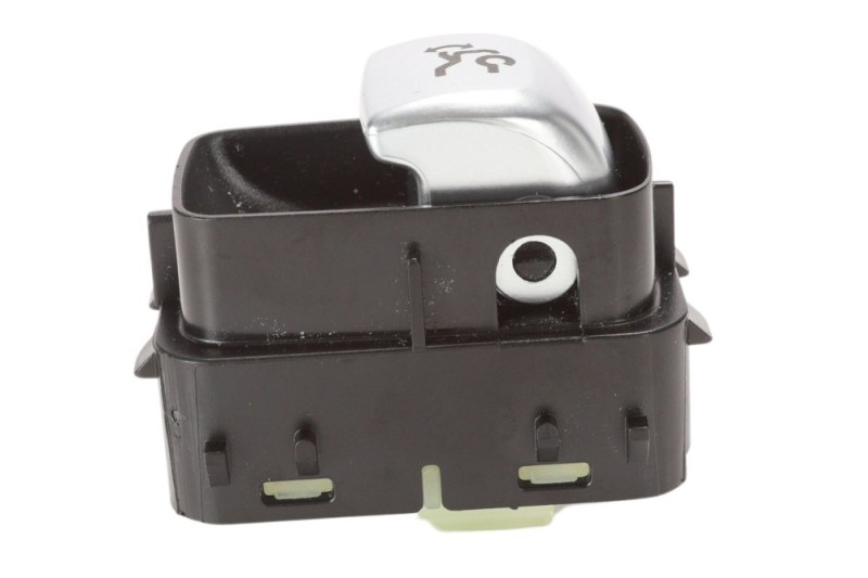 Tailgate Release Switch BOGAP C7339128 OE Ref A2059051713 BOGAP