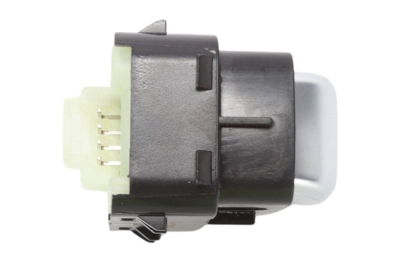 Tailgate Release Switch BOGAP C7339128 OE Ref A2059051713 BOGAP