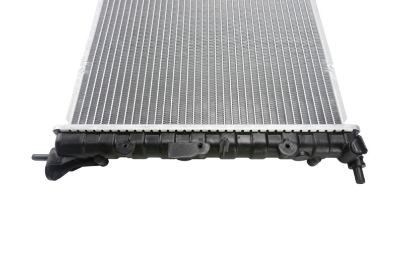Engine Cooling Radiator BOGAP R4210128 OE Ref 2140000QA0 BOGAP