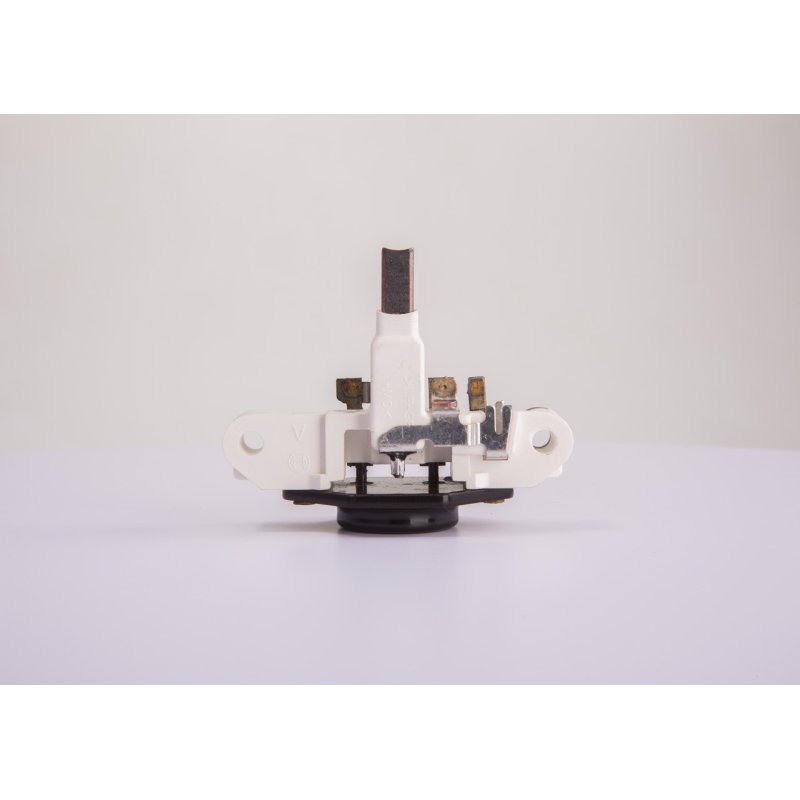 Régulateur d'alternateur BOSCH 1197311551 pour CITROËN, FIAT, LANCIA et plus encore... BOSCH