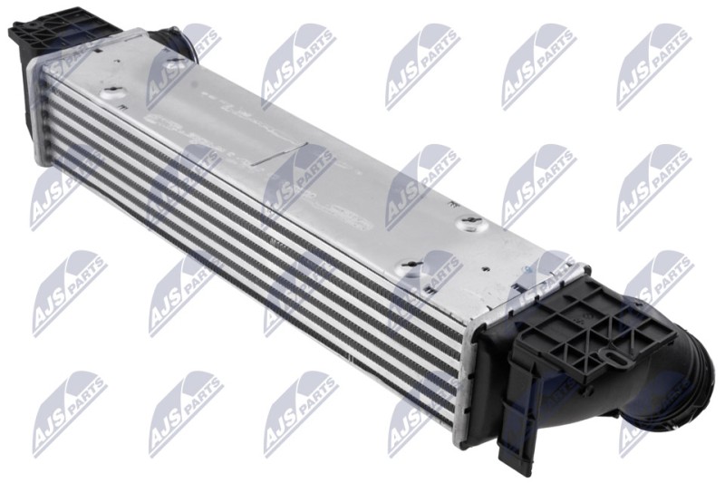 Intercooler NTY CNG-BM-007 OE Ref 17517789333 NTY