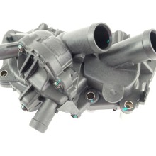 Engine Cooling Water Pump BOGAP A4234110 OE Ref 04C121600K BOGAP