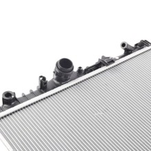 Engine Cooling Radiator BOGAP B4210139 OE Ref 17118699788 BOGAP