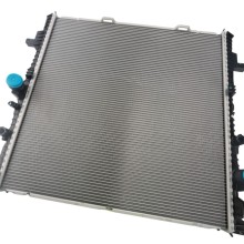 Radiator Water Tank BOGAP B4210232 OE Ref 17118666752