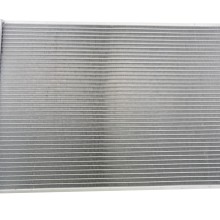 Engine Cooling Radiator BOGAP B4210240 OE Ref 1475554 BOGAP
