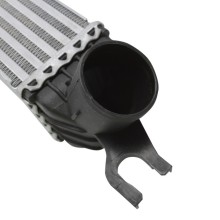 Intercooler BOGAP B4220106 OE Ref 17512751277 BOGAP