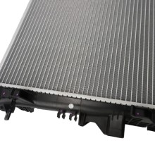 Engine Cooling Radiator BOGAP C4210122 OE Ref 6395010401 BOGAP