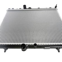 Engine Cooling Radiator BOGAP P4210174 OE Ref 1330A3 BOGAP