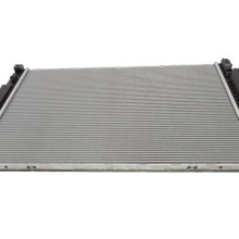 Engine Cooling Radiator BOGAP P4210219 OE Ref 1637131880 BOGAP