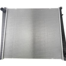 Engine Cooling Radiator BOGAP R4210211 OE Ref 5001865411 BOGAP