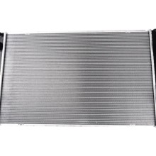 Engine Cooling Radiator BOGAP R4210213 OE Ref 214102845R BOGAP