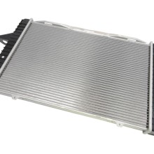 Engine Cooling Radiator BOGAP V4210108 OE Ref 1335429