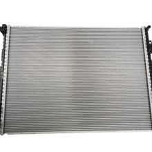 Engine Cooling Radiator BOGAP V4210112 OE Ref 32138766
