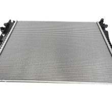 Engine Cooling Radiator BOGAP V4210112 OE Ref 32138766 BOGAP