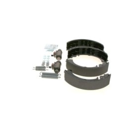 Jeu de mâchoires de frein à main BOSCH 0204113528 pour CHEVROLET, LADA