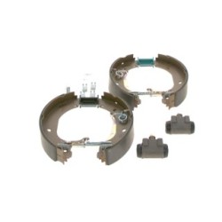 Jeu de mâchoires de frein à main BOSCH 0204114646 pour CITROËN, FIAT, PEUGEOT BOSCH