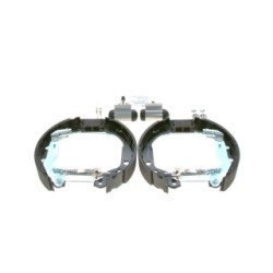 Jeu de mâchoires de frein à main BOSCH 0204114684 pour DACIA, RENAULT DUSTER OE 440200422R