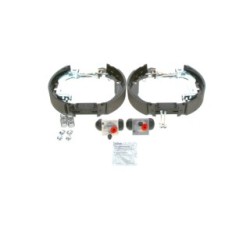 Jeu de mâchoires de frein à main BOSCH 0204114684 pour DACIA, RENAULT DUSTER OE 440200422R BOSCH
