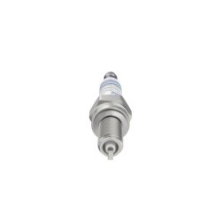 Bougie d'allumage BOSCH 0242050506 pour HONDA CG, NXR OE 31916-KRM-841 BOSCH