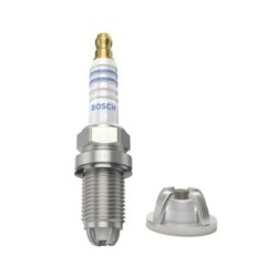 Bougie d'allumage BOSCH 0242229648 pour CADILLAC, CHEVROLET, HOLDEN, VAUXHALL et plus encore... BOSCH