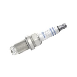 Bougie d'allumage BOSCH 0242235668 pour AUDI, BERTONE, BMW, CHEVROLET, DACIA et plus encore... BOSCH