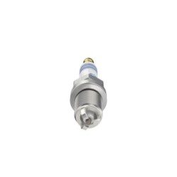Bougie d'allumage BOSCH 0242235766 pour MERCEDES OE A0031597803 BOSCH