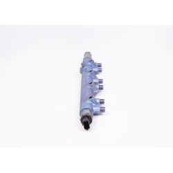 Tuyau de distribution de carburant BOSCH 0445226018 pour IRISBUS, IVECO OE 4893177 BOSCH