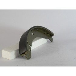 Jeu de mâchoires de frein à main BOSCH 0986487367 pour VW KAEFER, KAEFER, OE 131698537CX