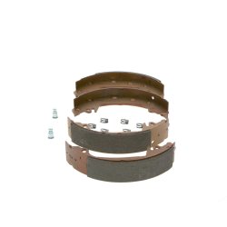 Jeu de mâchoires de frein BOSCH F026004546 OE 60749883 BOSCH