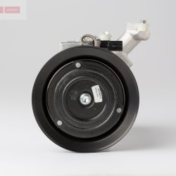 Compresseur de climatisation DENSO DCP45014 OE MR398535 DENSO