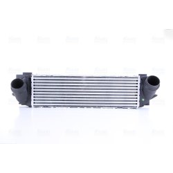 Intercooler NISSENS 961244 OE Ref 17517823571