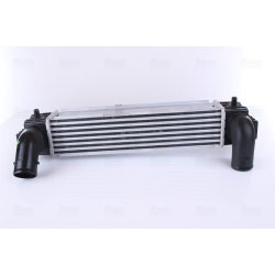 Intercooler NISSENS 96215 OE Ref 281904A160
