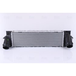 Intercooler NISSENS 96440 OE Ref 17517823570
