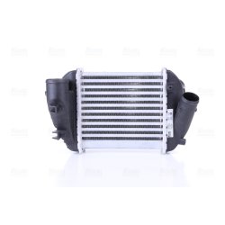 Intercooler NISSENS 96708 OE Ref 8E0.145.805G