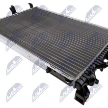 RADIATEUR Pour VW TRANSPORTER T5 1.9TDI, 2.0 03- 710x470x32 NTY