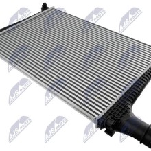 Intercooler NTY CNG-AU-036 OE Ref 4M0145805C NTY