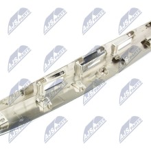 UCHWYT LISTWA TYLNEJ KLAPY Pour NISSAN QASHQAI 2006-2013 Z OTWOREM NA NTY