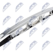 UCHWYT LISTWA TYLNEJ KLAPY Pour NISSAN QASHQAI 2006-2013 Z OTWOREM NA