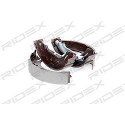 Jeu de mâchoires de frein RIDEX 70B0006 pour FORD, MAZDA 1005960 RIDEX