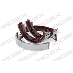 Jeu de mâchoires de frein RIDEX 70B0070 pour CHRYSLER, DODGE, PLYMOUTH 04882576 RIDEX