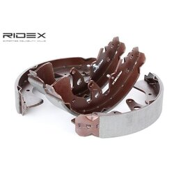 Brake Shoe Set RIDEX 70B0213 OE Ref 53200-65J00-000
