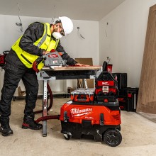 BOLT 100 RED VENTED Helmets & Bump Caps Tools & Maintenance