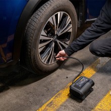 2000A JUMP STARTER 22A AIR INFLATOR Jump Starters Tools & Maintenance