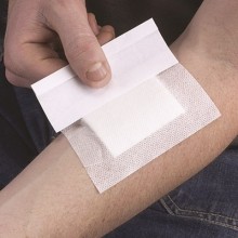 HypaCover Medium Adhesive Dressings 8.6 x 6cm Pack of 25 (Supports & Dressings) Tools & Maintenance