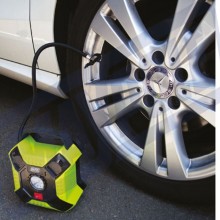 12V Analogue Compressor With LED Light (Tyre Inflator) Tools & Maintenance