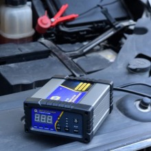 NAPA Multi Stage Fully Automatic Smart Charger (Battery Chargers) Tools & Maintenance