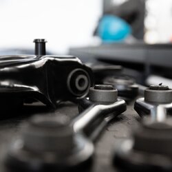 Kit de bras de suspension arrière VAICO V25-7073 pour FORD FOCUS OE 1061668kit VAICO